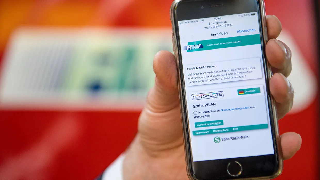 Der RMV stattet seine Regionalzüge und S-Bahnen mit W-Lan aus. Aber lohnt sich das überhaupt?