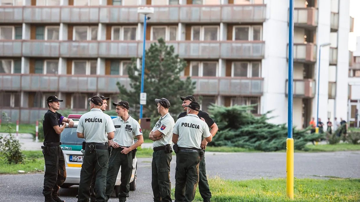 Slowakische Polizisten an der Grenze zu Ungarn (Symbolbild)
