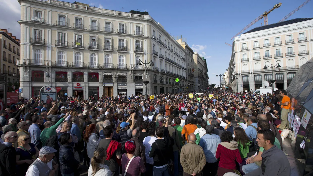 Am zentralen Platz in Madrid versammeln sich die „Empörten“, aus der Bewegung ist die Partei „Podemos“ entstanden.