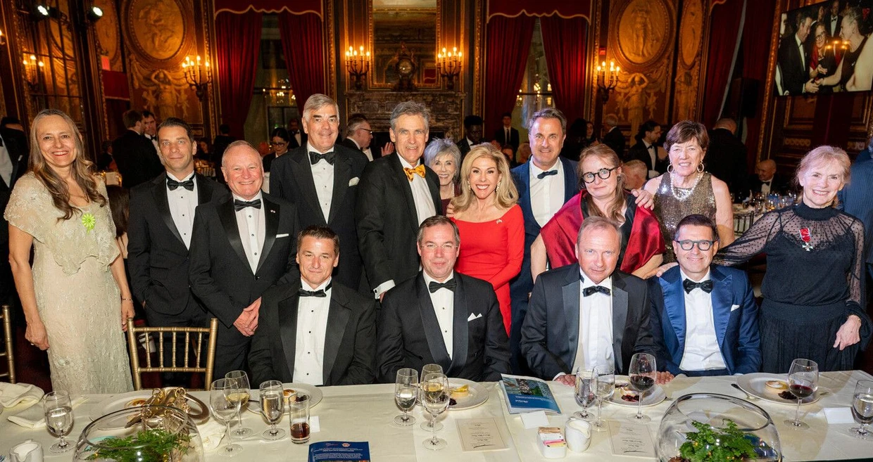 Das vollständige Bild, ohne Retusche. LACC