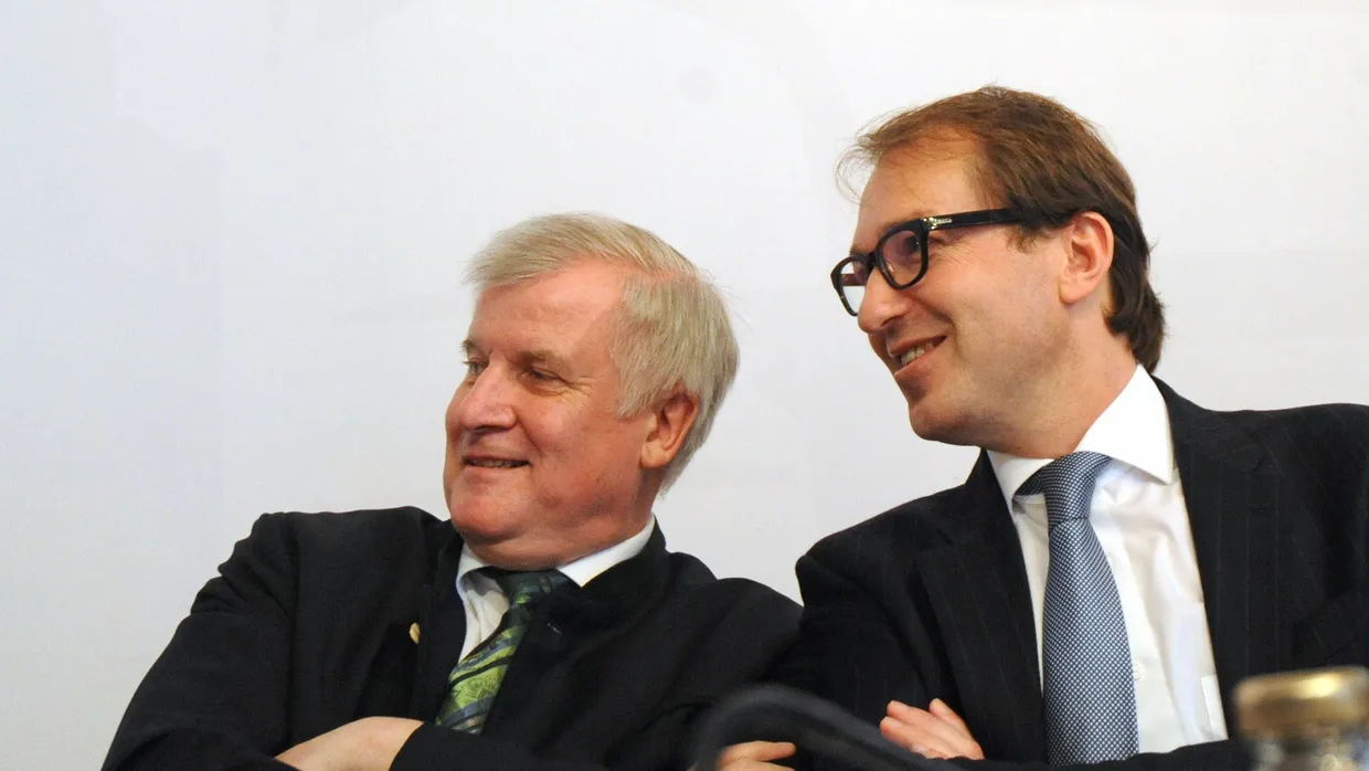Der bayerische Ministerpräsident Horst Seehofer und CSU-Generalsekretär Alexander Dobrindt: Nach der Winterklausur bereit für den Wahlkampf im Sommer