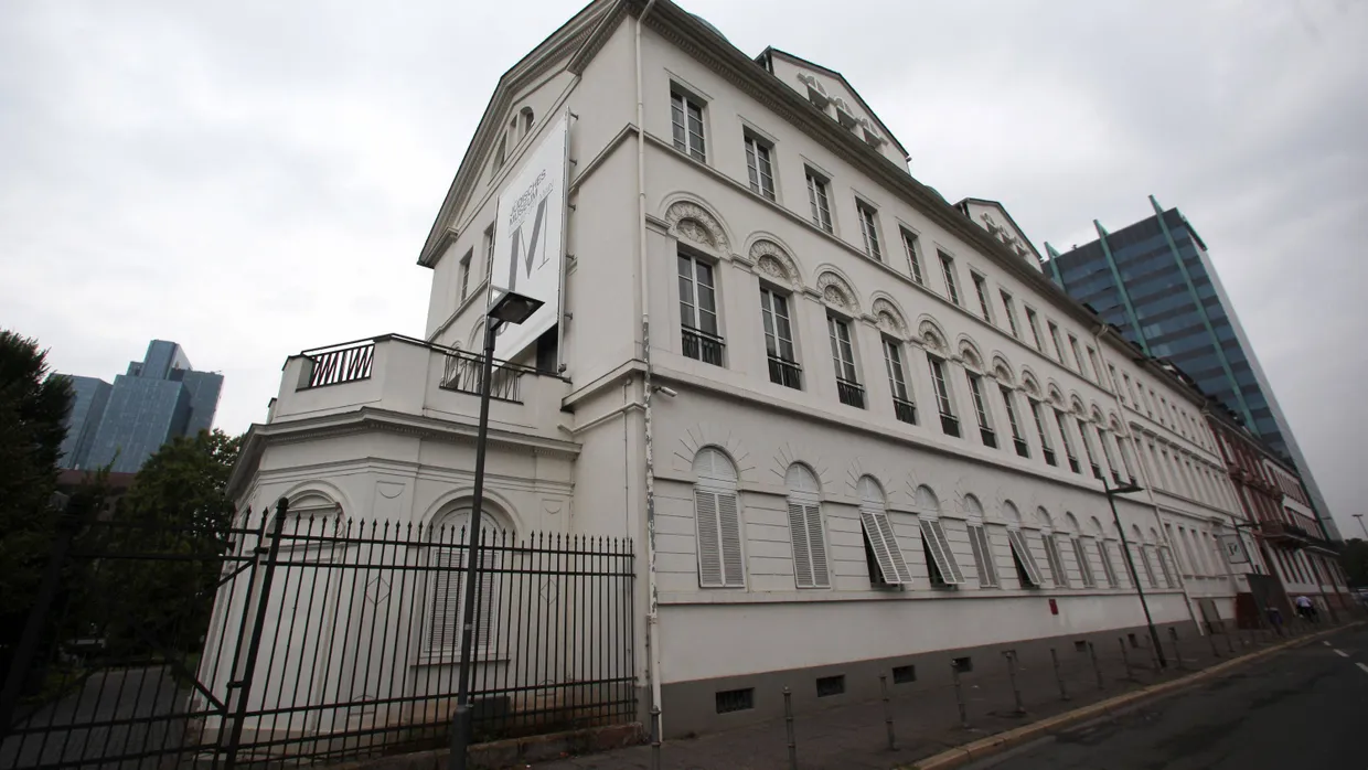 Das Jüdische Museum in Frankfurt zeigt, dass das Thema Raubkunst nicht allein mit dem Fall Gurlitt aufgearbeitet ist.