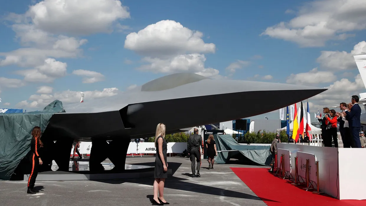 Ein Modell des geplanten FCAS-Flugzeugs wird 2019 auf der Pariser Luftfahrtmesse enthüllt.