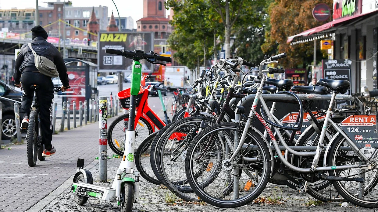 kinderwagen für fahrrad gebraucht Kinderfahrradanhänger 2in1 mit Jogger & Buggy Funktion, Federung, höhenverstellbarem Schiebegriff & Handbremse, Anhänger 1–2 Kinder, bis Category:E Bike_ALHONGA 