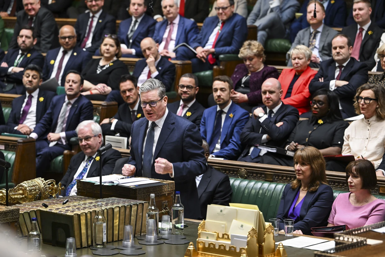Keir Starmer hält am 25. Februar 2026 im Unterhaus in London eine Rede.