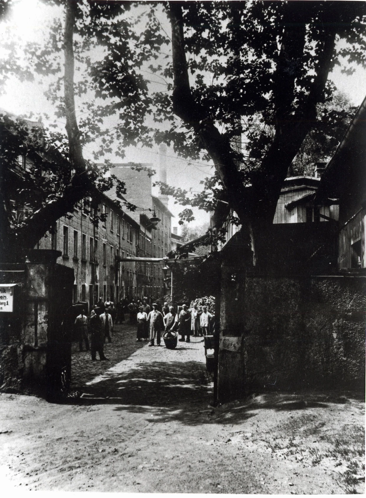 Um 1920: Auch in der Gerberei Hausmann in Bad Homburg wurde einst Leder produziert.