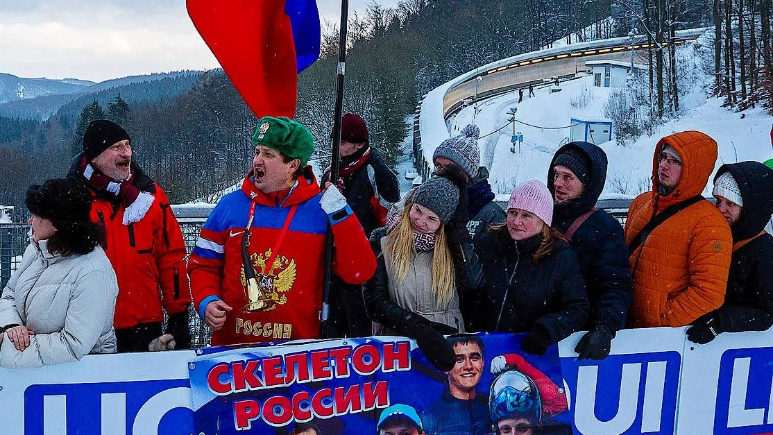 Die Meinungen zum Start Russlands gingen bei Fans und Athleten auseinander.