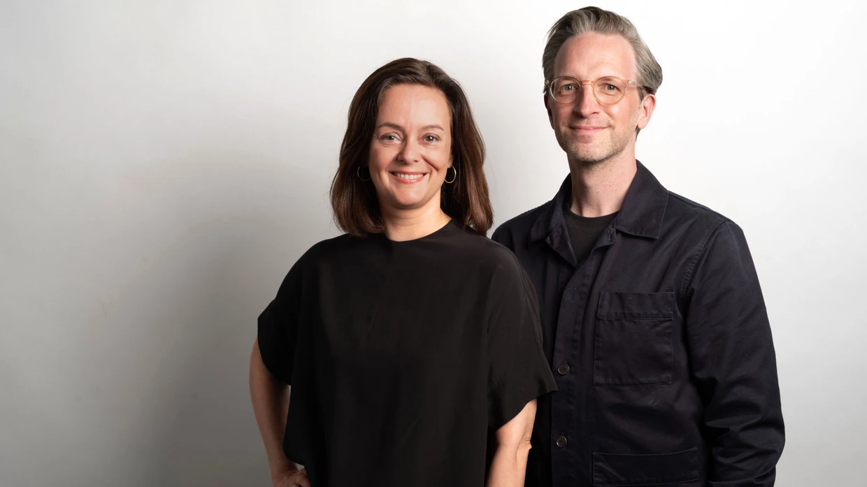 Podcast-Hosts Julia Löhr und Johannes Pennekamp