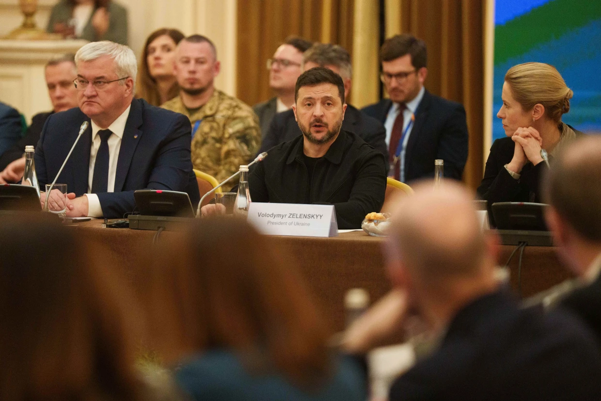 Wolodymyr Selenskyj am 31. März während des EU-Außenministertreffens in Kiew