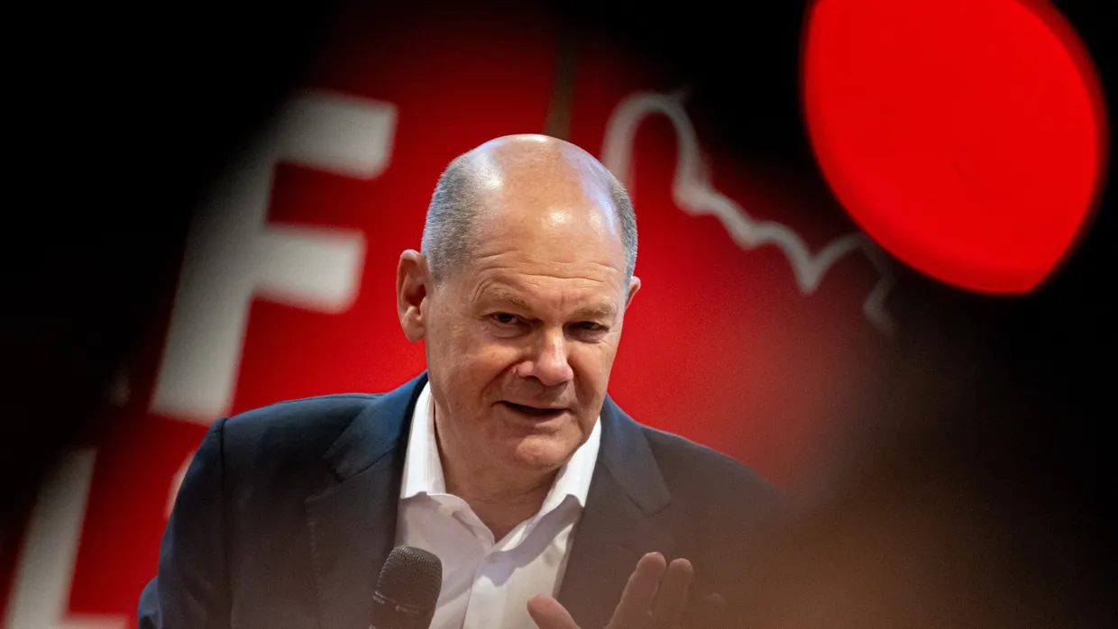 Bei einem Bürgerdialog im brandenburgischen Prenzlau schloss Olaf Scholz eine Lieferung weitreichender Präzisionswaffen an die Ukraine abermals aus.