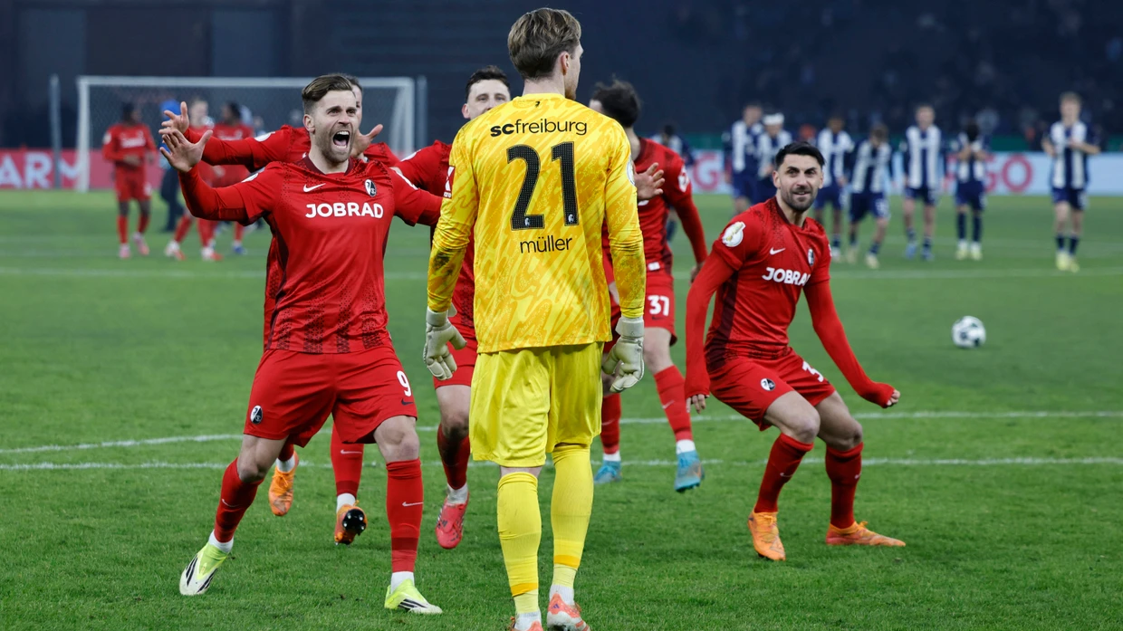 „Den Arsch gerettet“: Die Freiburger wissen, bei wem sie sich zu bedanken haben.