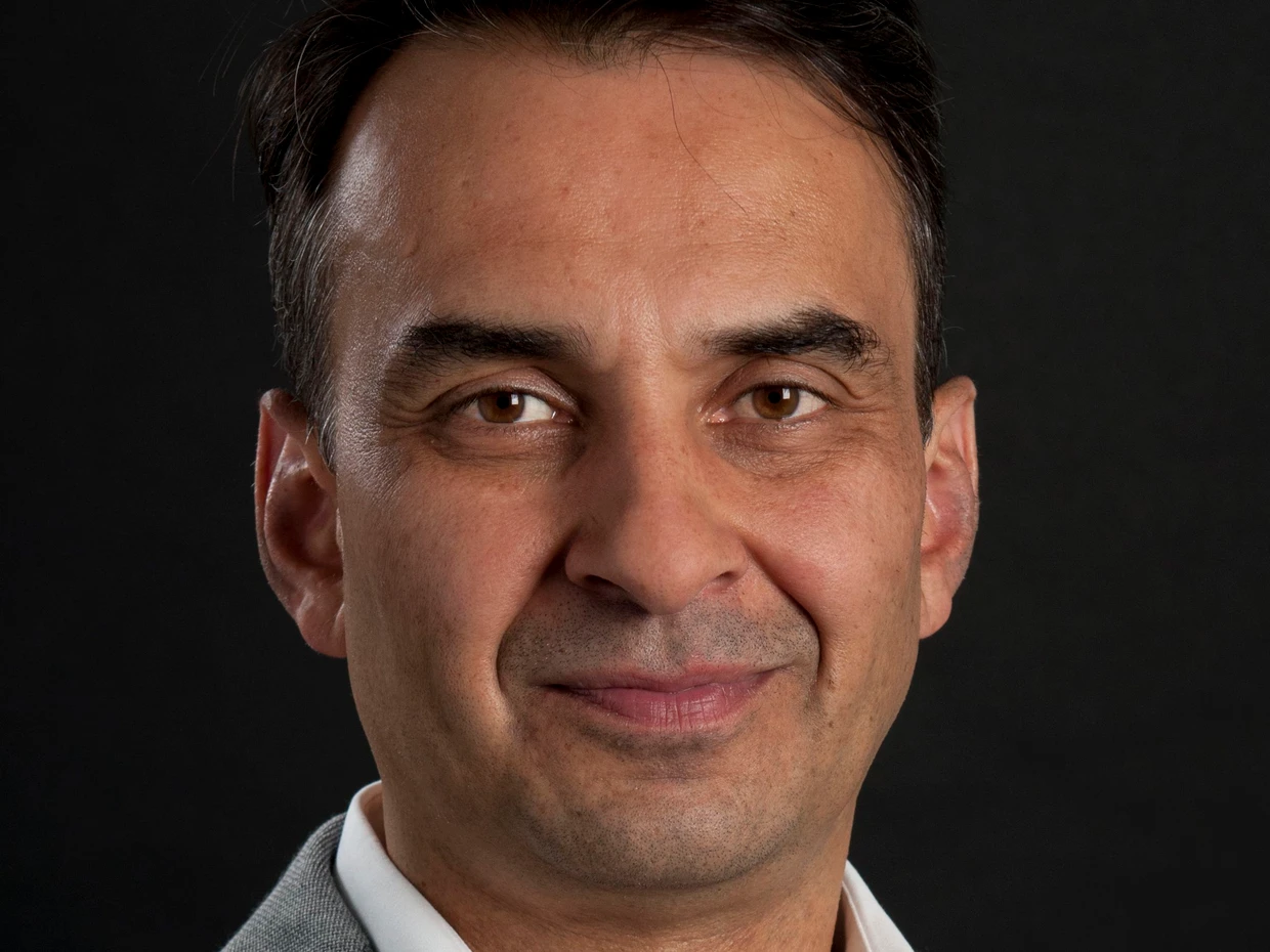 Professor Dr. Kiran Klaus Patel ist Professor für Neuere und Neueste Geschichte an der Ludwig-Maximilians-Universität München (LMU).