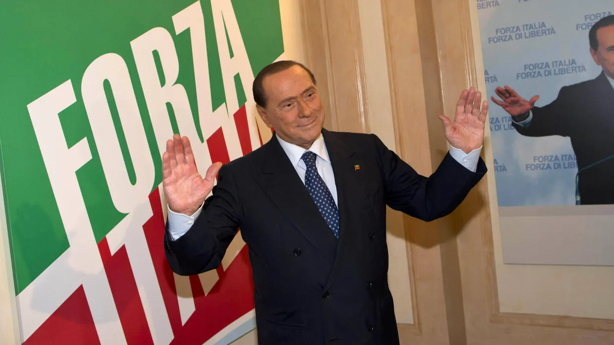 Am Streit um Silvio Berlusconi droht Italiens Regierung zu zerbrechen.