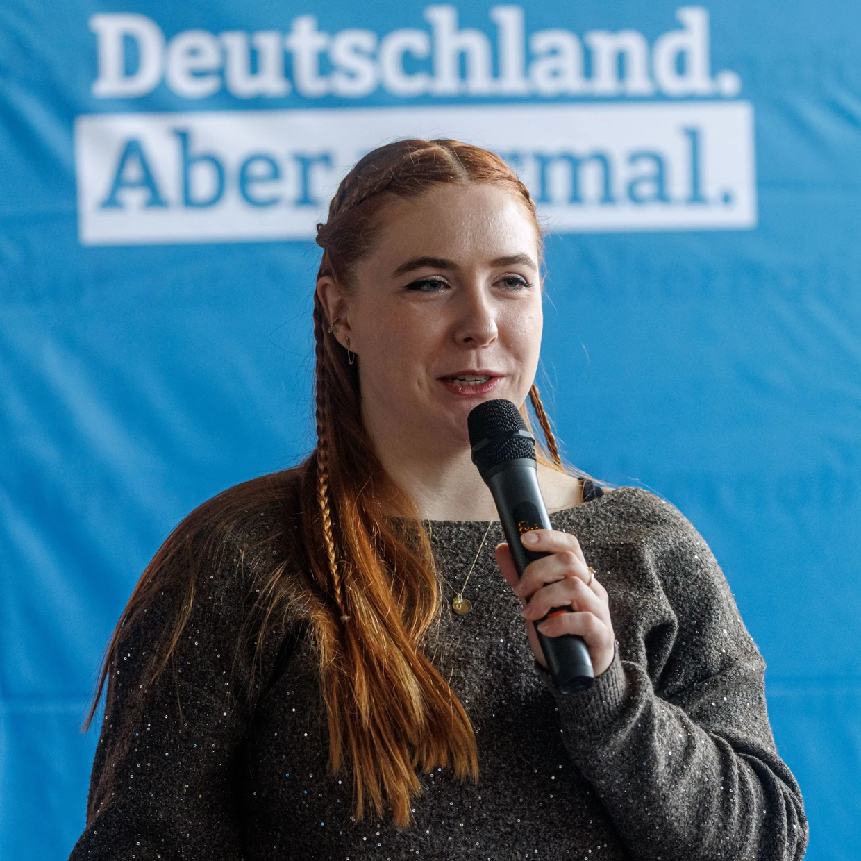 Julia Gehrckens, Mitglied des Bundesvorstands der „Generation Deutschland“, spricht auf der Gründungsveranstaltung des Schleswig-Holsteinischen Landesverbands der AfD-Jugendorganisation.