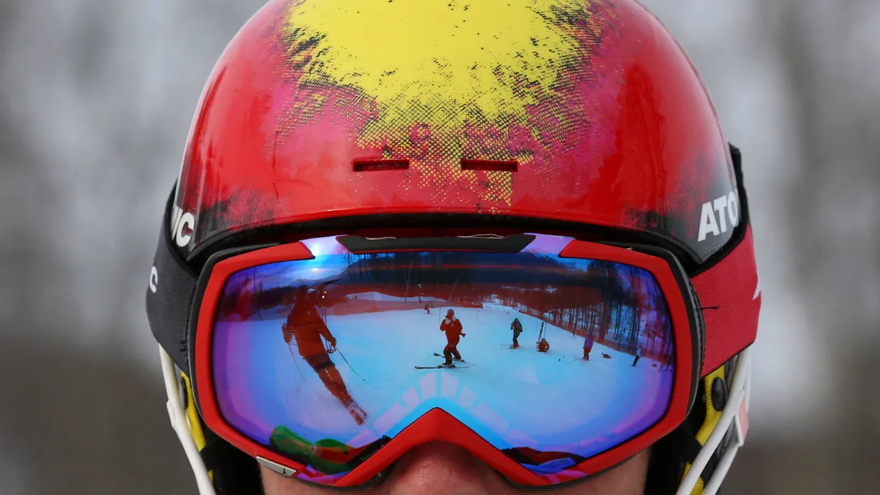 Felix Neureuther hat an diesem Samstag im Slalom mehr als einen Konkurrenten.