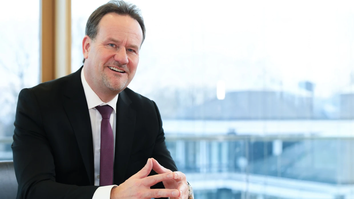 Stefan Keitel geht zur HRK Lunis und bleibt doch auch bei HQ Trust