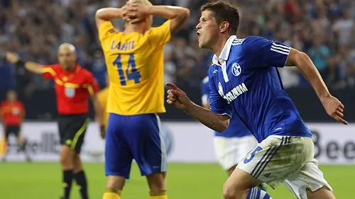 Mann des Abends: Klaas-Jan Huntelaar schießt gegen Helsinki vier Tore