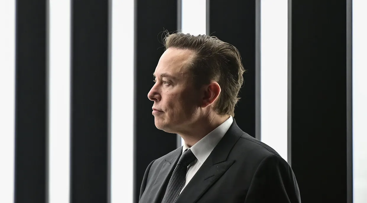Ehemalige Twitter-Aktionäre werfen Musk vor, die Vorschriften des Aktienhandels gebrochen zu haben.