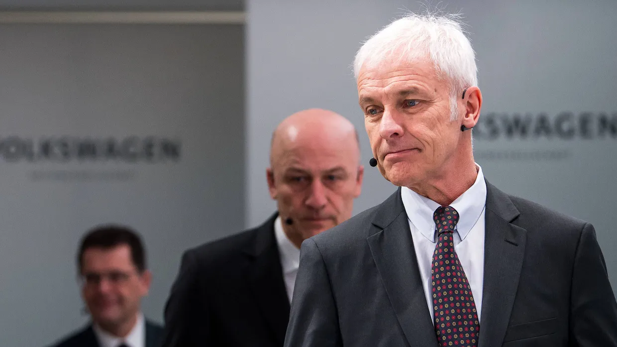 Matthias Müller übernahm die Führung von Volkswagen infolge des Abgas-Skandals im September 2015.
