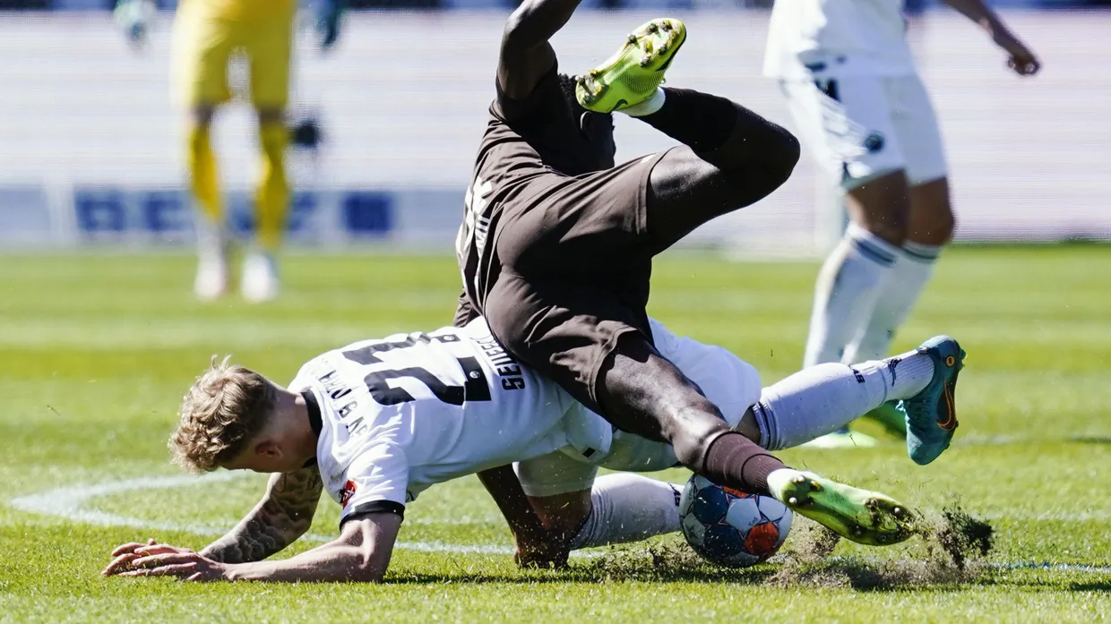 Sandhausen fährt dem FC St. Pauli in letzter Minute noch in die Parade.