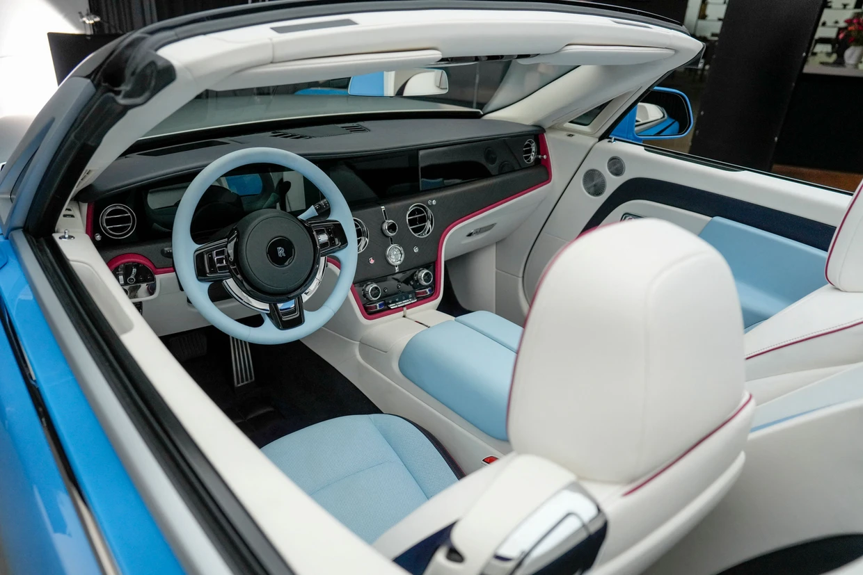 Innenleben: Rolls-Royce passt die Fahrzeuge oft individuell an.