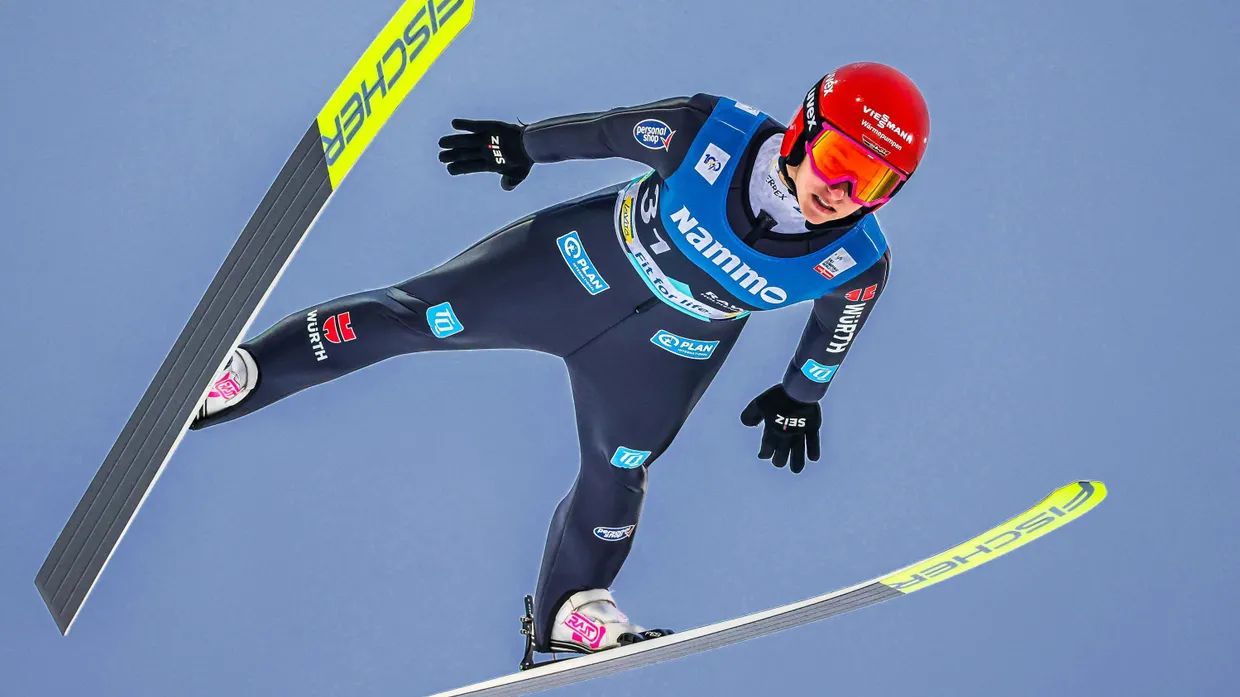Nur Siegen ist schöner: Katharina Schmid freut sich am Ende über Platz zwei.