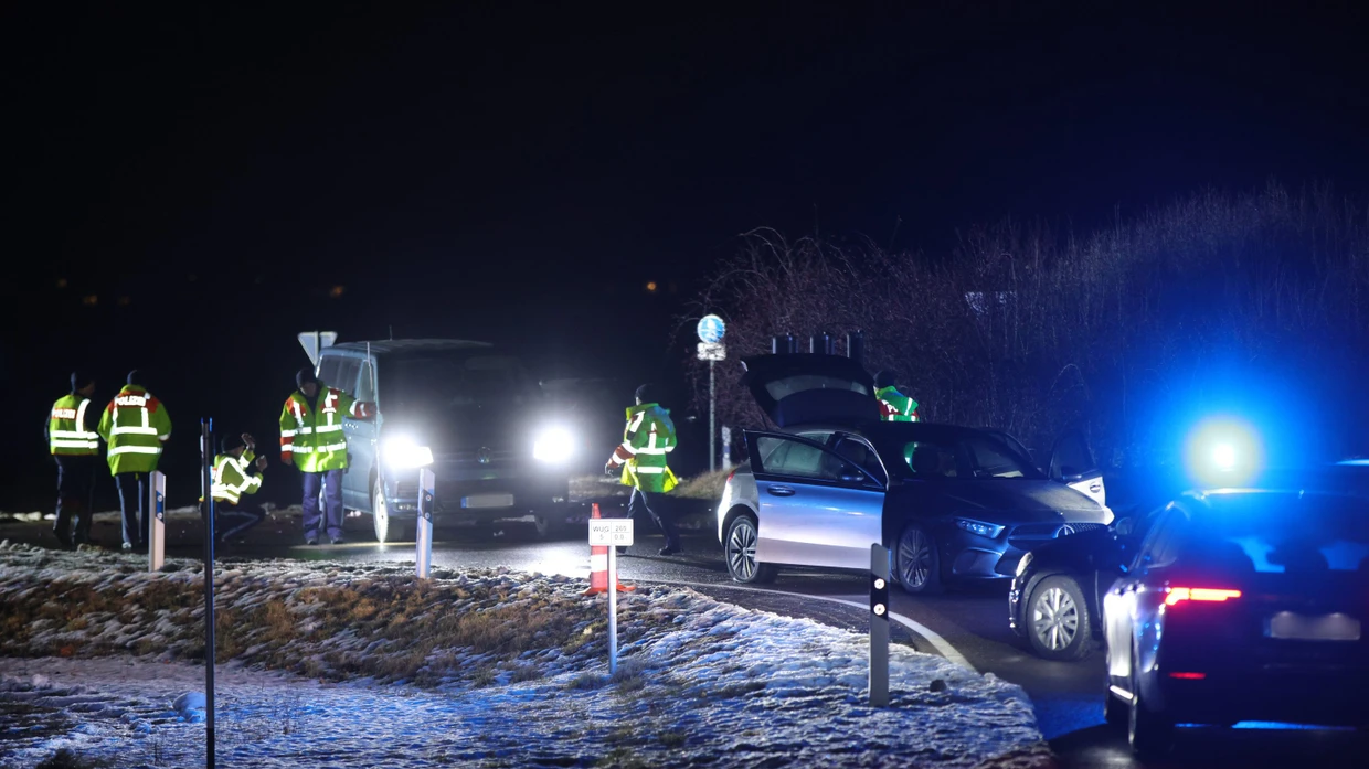 Insgesamt sind fünf Personen verletzt worden, wie die Polizei mitteilte.