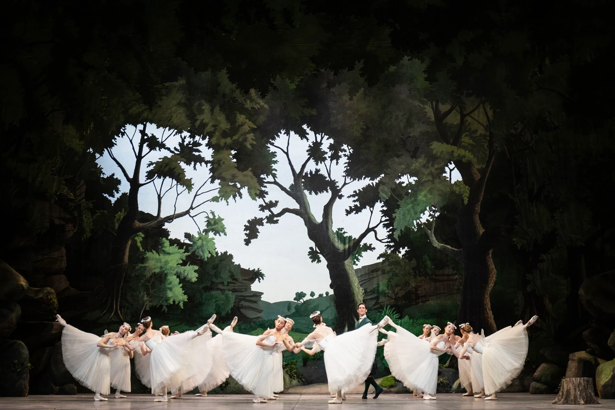 Szene vom Premierenabend am Hamburg Ballett