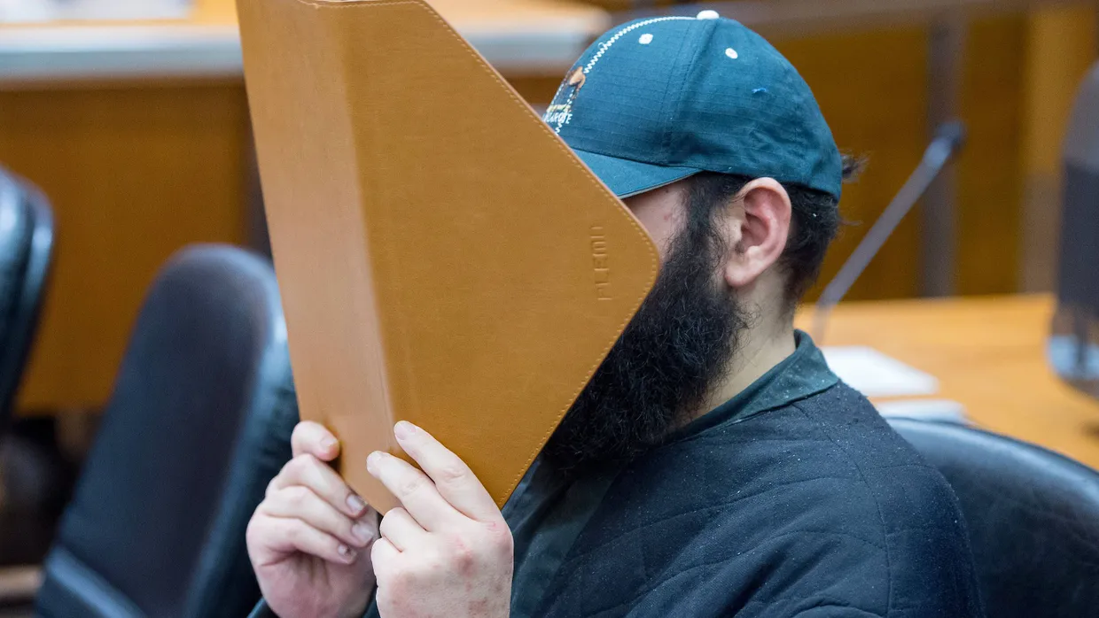 Halil D. im Januar 2016 vor dem Landgericht in Frankfurt am Main.