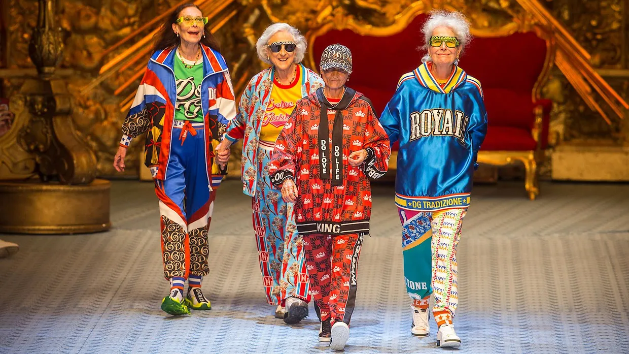 Dresscode fürs Alter? Bei Dolce & Gabbana, wie hier zur Schau im Juni, ist man leger unterwegs.