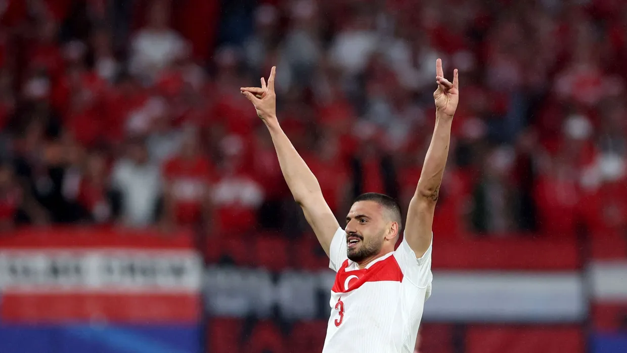 Zeigt Gruß der „Grauen Wölfe“: Merih Demiral nach seinem zweiten Tor gegen Österreich