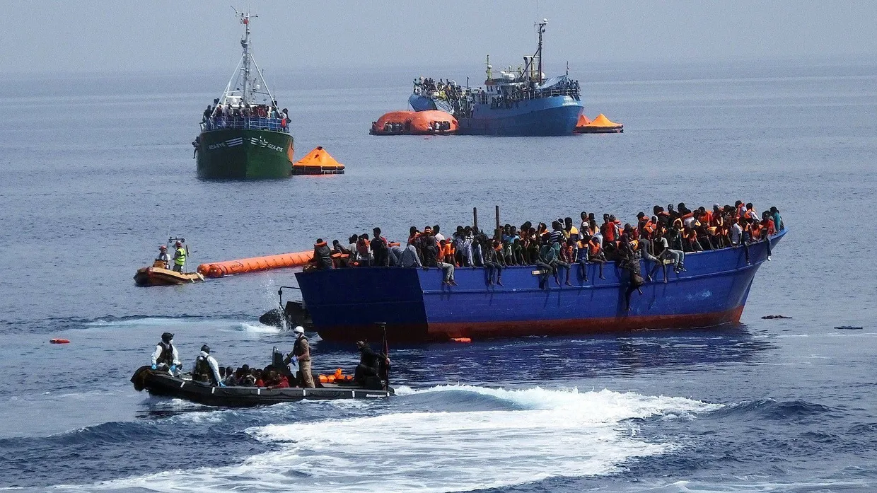 Rettungsaktion im Rahmen der Bundeswehr-Mission „Sophia“ nahe der libyschen Küste (Archivbild)