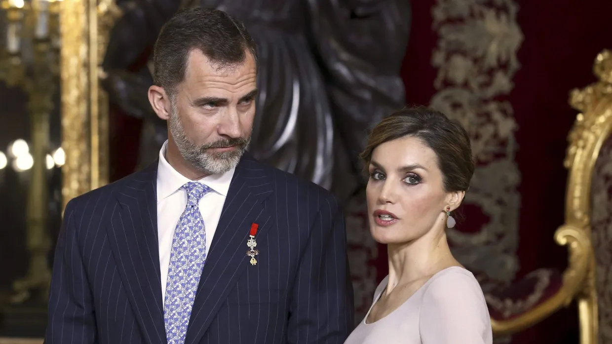 Wegen deftiger SMS in Erklärungsnot: Letizia von Spanien mit ihrem Mann König Felipe.