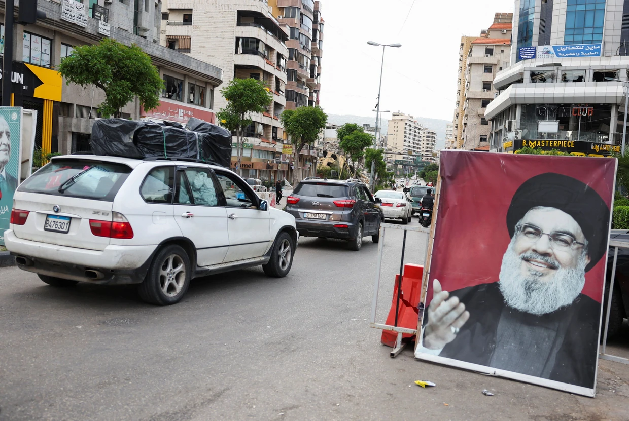 Ein Bild des früheren Hizbullah-Anführers Hassan Nasrallah am Freitag in einem südlichen Vorort von Libanon