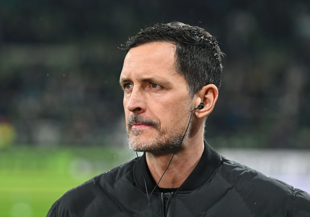 Ein Unentschieden in Bremen war zu viel: Trainer Dino Toppmöller muss sich von der Eintracht verabschieden.