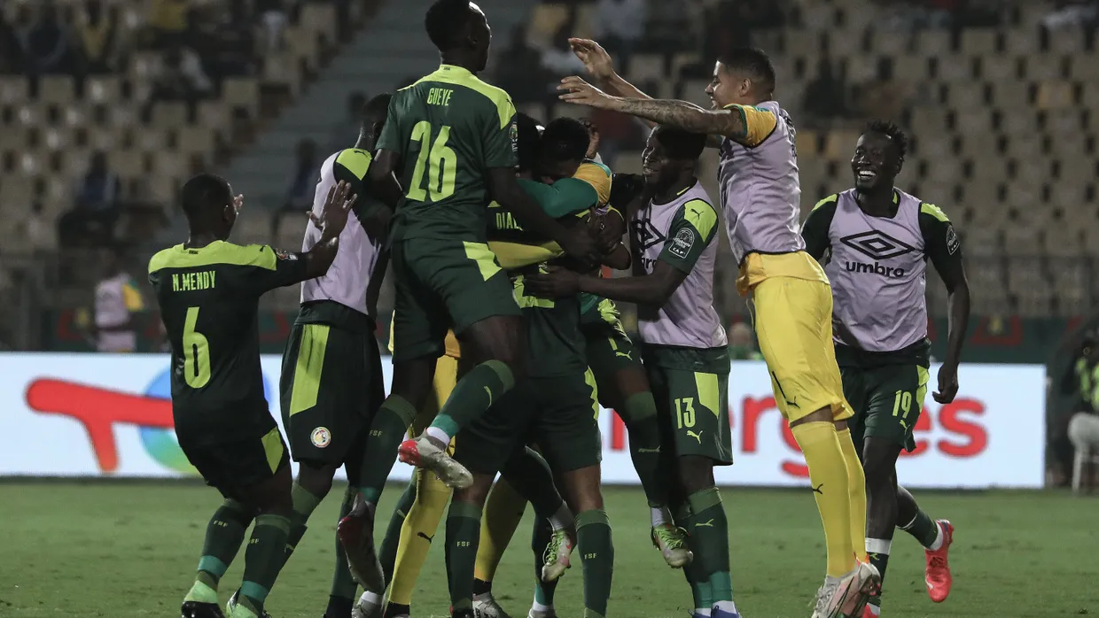Die Freude ist groß: Die senegalesische Nationalmannschaft zieht ins Finale des Afrika Cups ein.