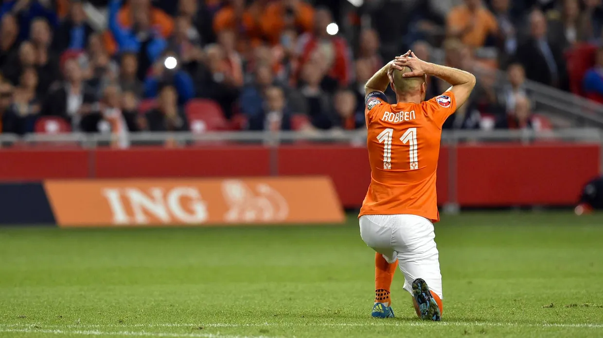Gegen die Türkei muss Robben von außen zuschauen