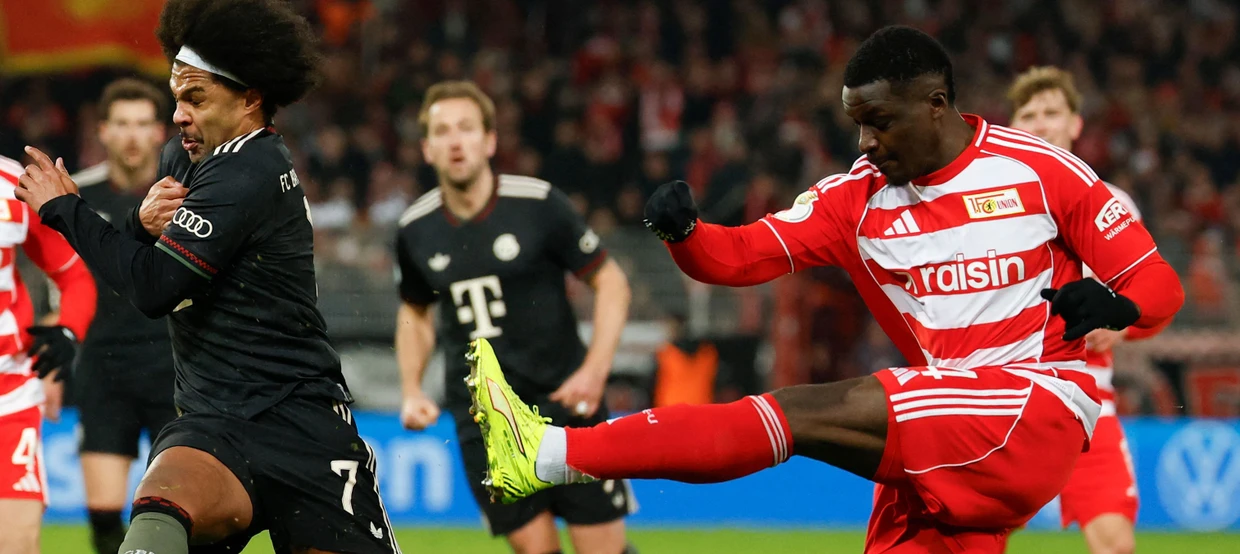 Strecksprünge, Scherenschläge: Union verlangt den Bayern alles ab.