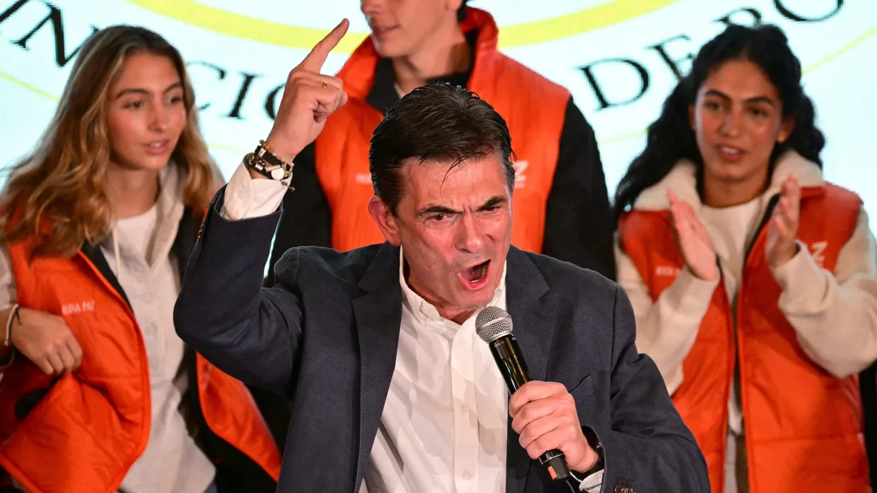Mit dem Sieg von Rodrigo Paz endet nach fast zwei Jahrzehnten die Herrschaft der Linken in dem Land, das sich in einer schweren Wirtschaftskrise befindet.