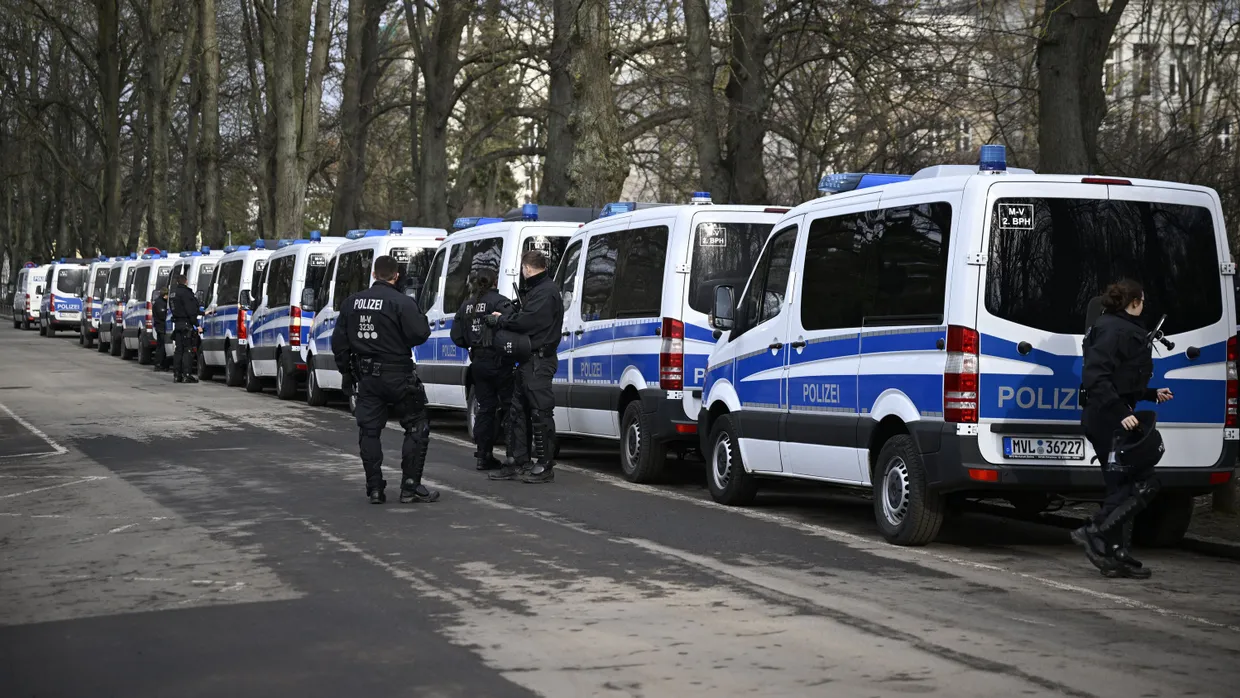 Großaufgebot der Polizei: In der dritten Liga treffen Hansa Rostock und Dynamo Dresden aufeinander