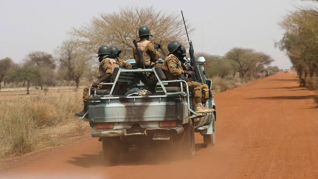 Sicherheitskräfte bei einer Patrouille im Norden von Burkina Faso (Archivbild)