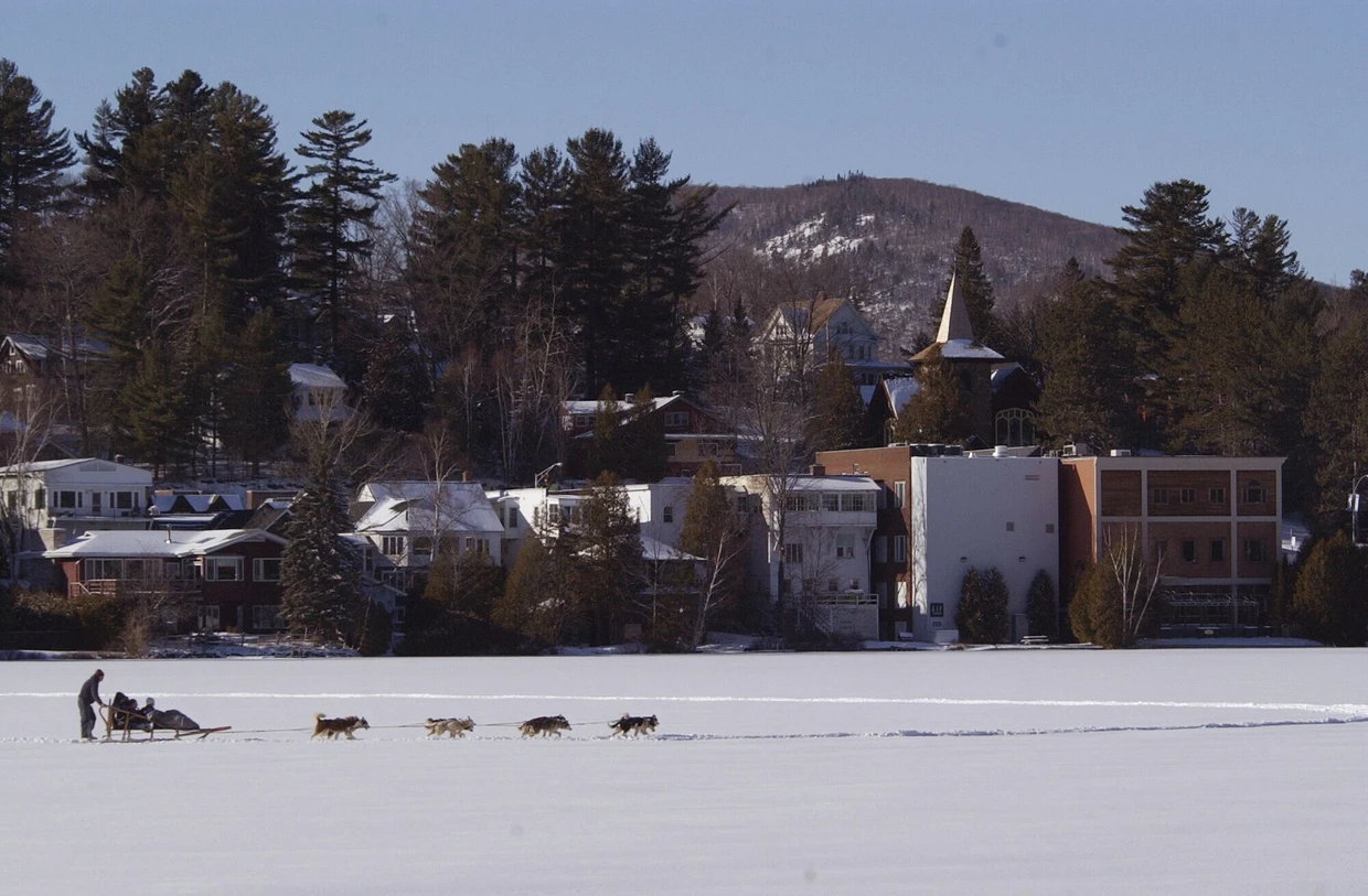 Der See als Freizeitpark – nicht nur für Ausflüge mit dem Hundeschlitten