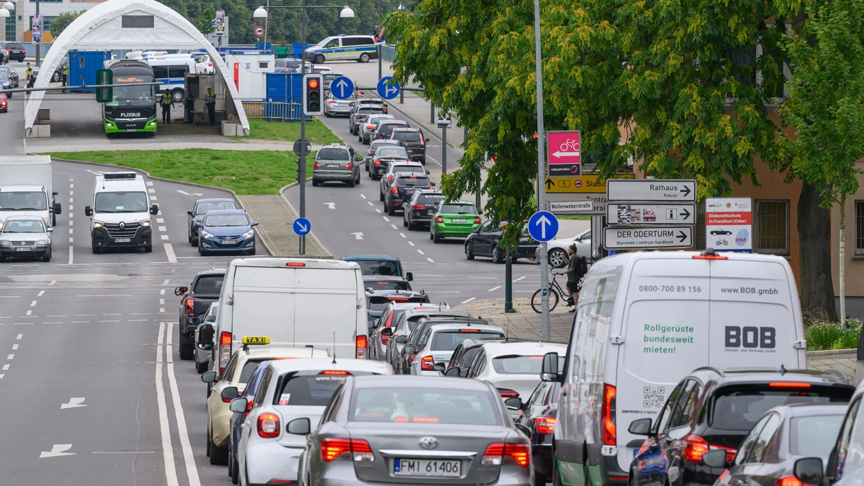Polen verlängert Grenzkontrollen bis zum 4. Oktober | FAZ