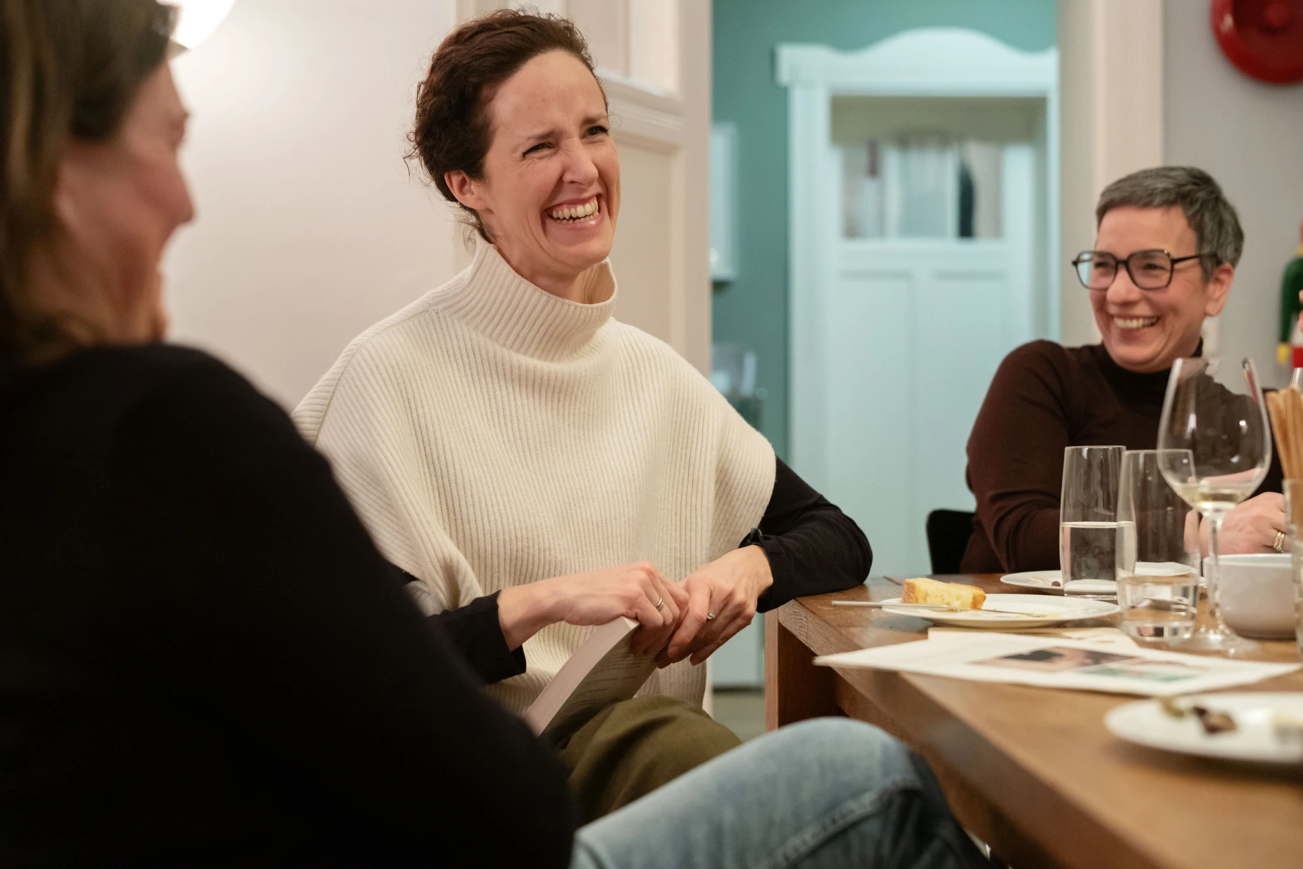 Es wird gelacht: Heike Malchow, Claudia Kaschube und Julia Reisch (von links)
