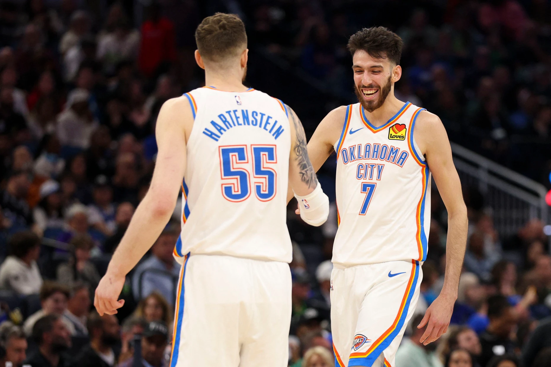 Zwei Riesen, die besser alleine auf dem Feld stehen: Chet Holmgren (r.) und Isaiah Hartenstein