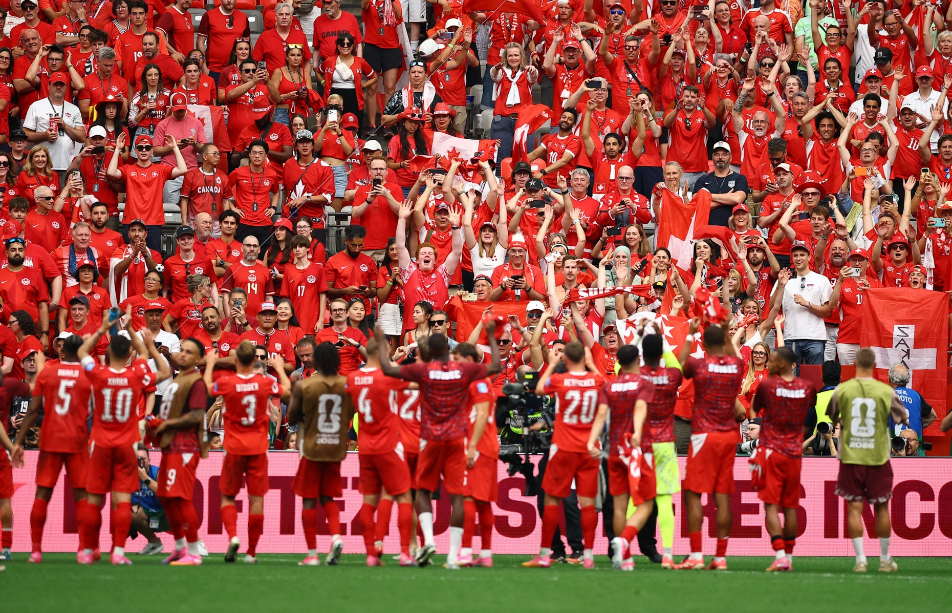 Wollen kein Underdog mehr sein: Kanadas Nationalmannschaft wird von den Anhängern bejubelt.