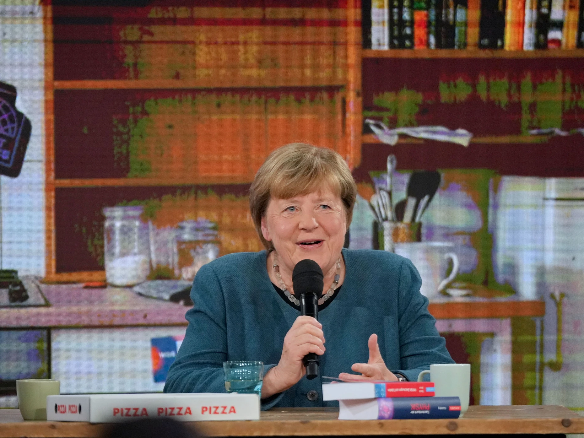 Angela Merkel bei einem ihrer Auftritte, hier in einer Veranstaltung des WDR.