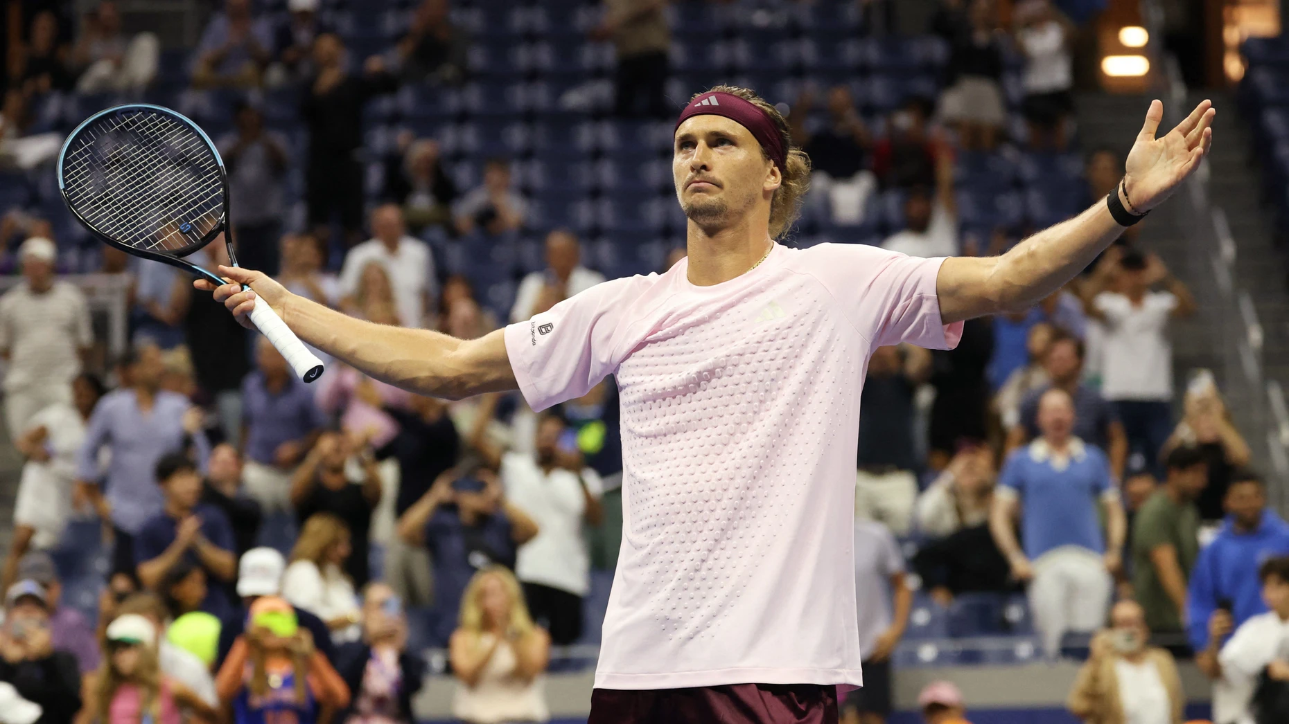 Knapper Sieg: Zverev steht in Runde zwei.