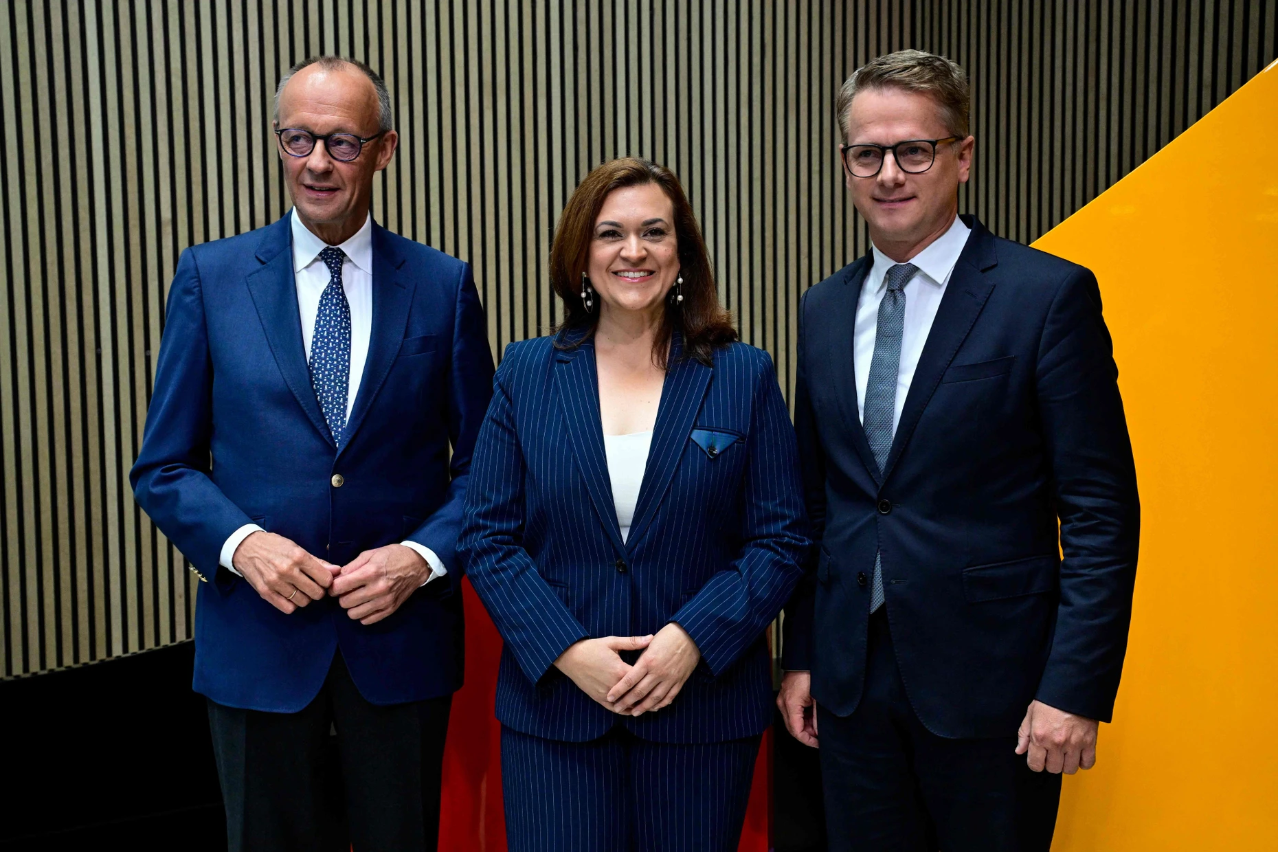 Friedrich Merz, Franziska Hoppermann und Carsten Linnemann am 27. Juli im Konrad-Adenauer-Haus