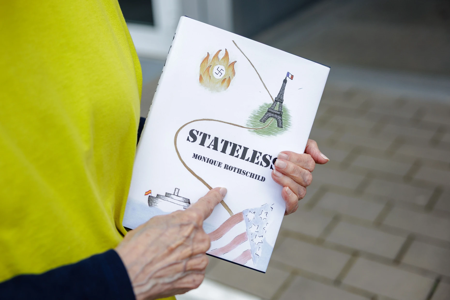 Ihre Erinnerungen hat Monique Rothschild unter dem Titel „Stateless“ für Freunde und Verwandte aufgeschrieben.
